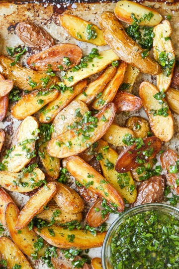 Baked Garlic Herb Potato Wedges